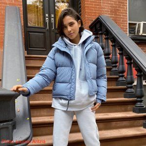 NWT Aritzia TNA The Super Puff™ Shorty in Granite Blue CliMatte Size XXS